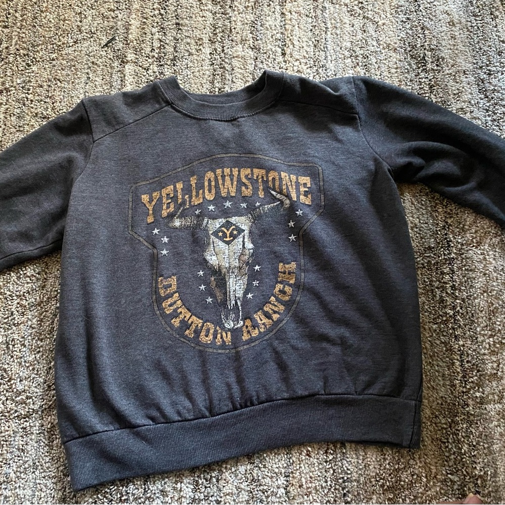 Gray Yellowstone Dutton Ranch Women's Sweater (12)